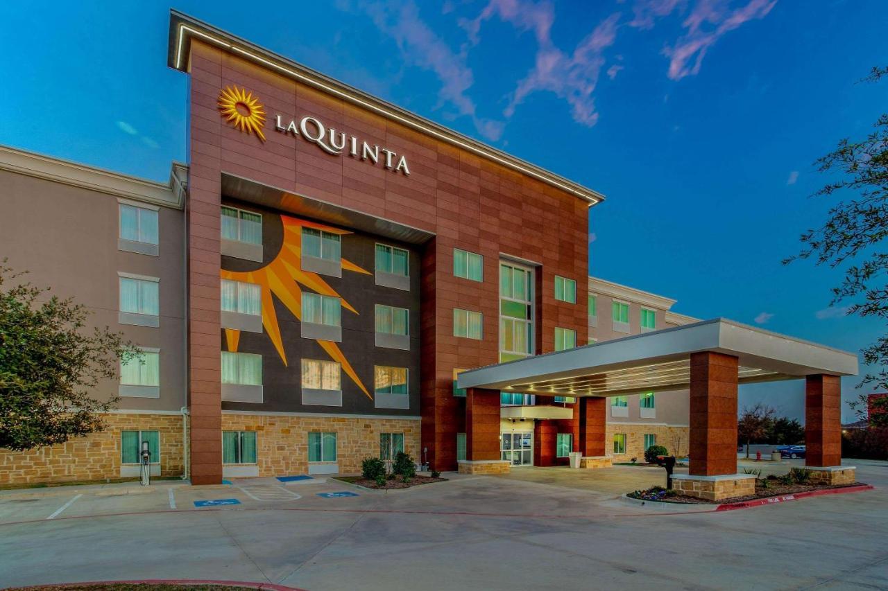 La Quinta Inn & Suites By Wyndham Northlake Ft. Worth Elizabethtown Buitenkant foto
