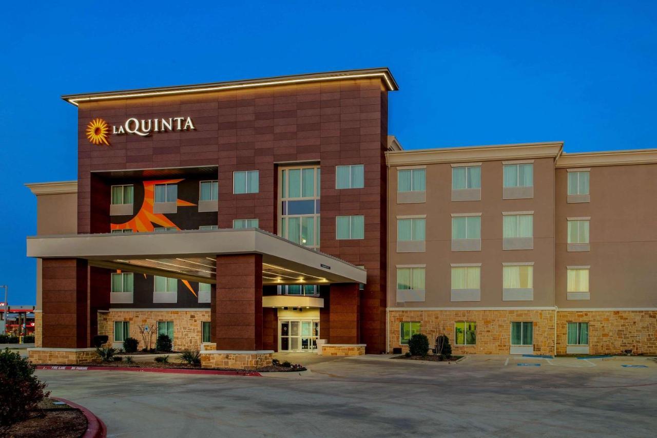 La Quinta Inn & Suites By Wyndham Northlake Ft. Worth Elizabethtown Buitenkant foto