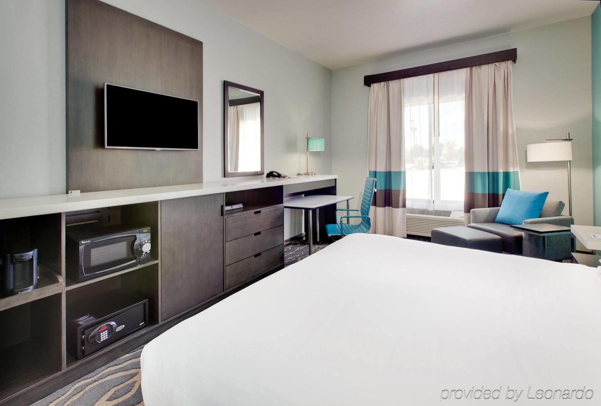 La Quinta Inn & Suites By Wyndham Northlake Ft. Worth Elizabethtown Buitenkant foto